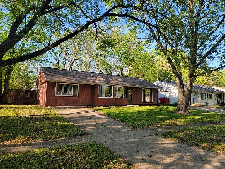 3320 Kimberly Dr — Photo 1