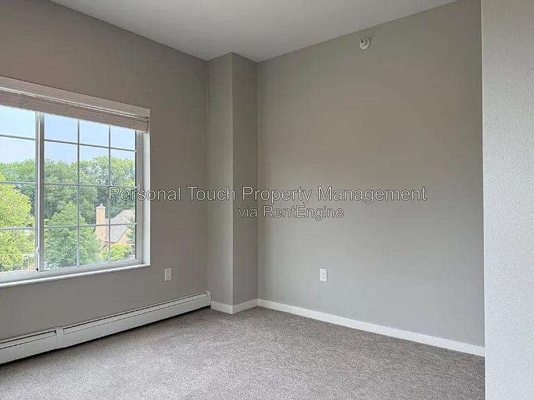 600 8th St S #302 — Photo 15