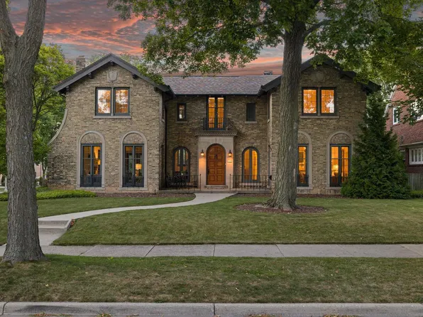 2100 East Kensington BOULEVARD, Shorewood, WI 53211