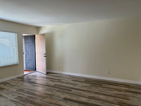 5th image of 4675 Louisiana St #8