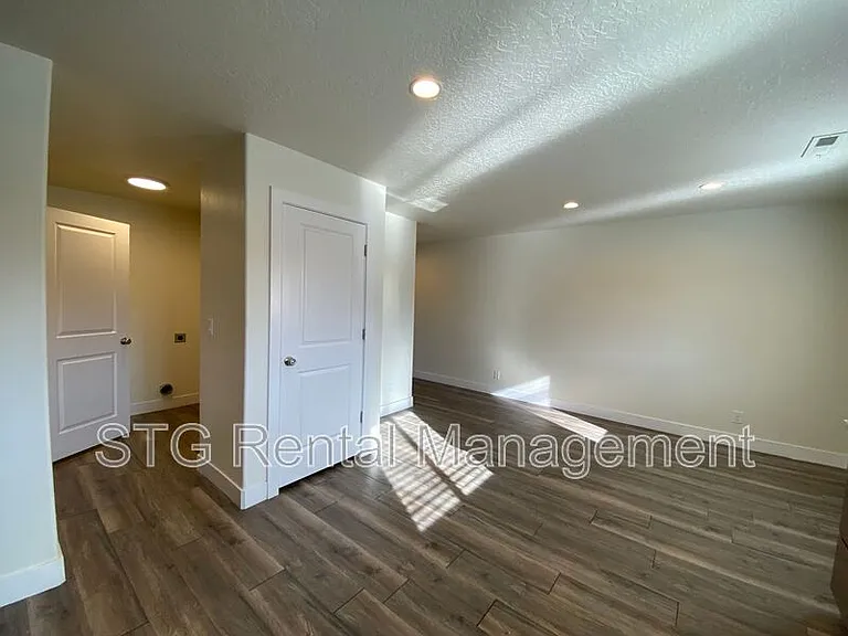1664 N Dixie Downs Rd #2 — Photo 8