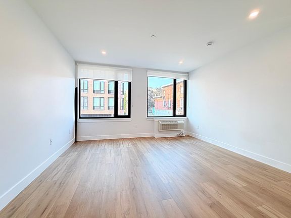 4th image of 505 Communipaw Ave #24E