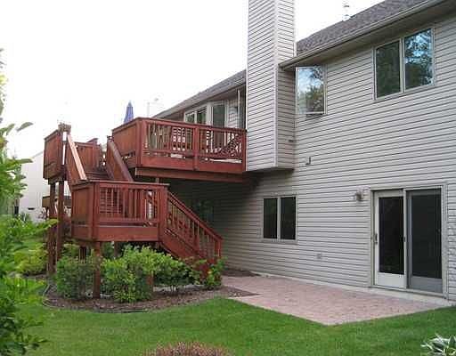4th image of 2679 Hawthorne Way