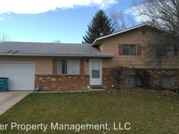 1409 Village Ln, Fort Collins, CO 80521