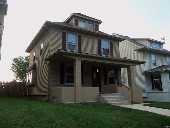 2nd image of 649 Bowen St