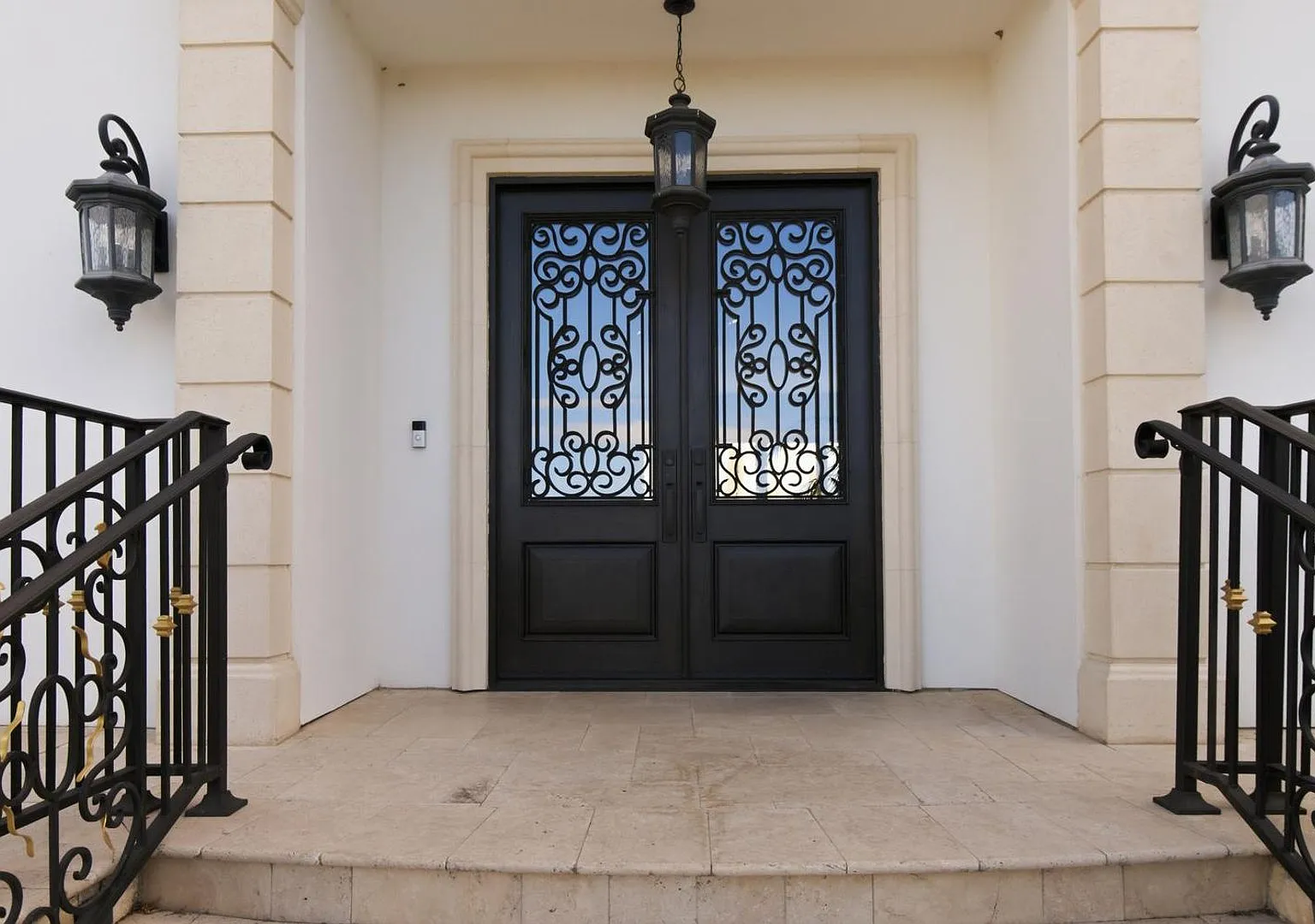 Experience Refined Living in this Expansive 6 Bed, 4.5 Bath Monte Sereno Home. — Photo 3