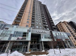 318 Spruce St #1809, Waterloo, ON