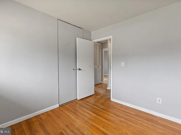 218 Belmont Dr SW — Photo 17