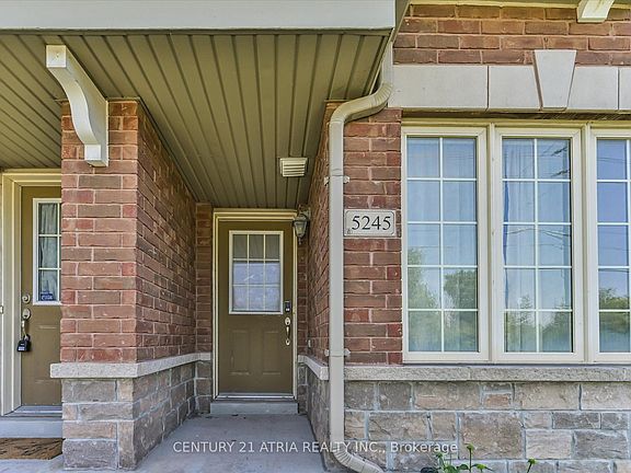 3rd image of 5245 Major Mackenzie Dr E