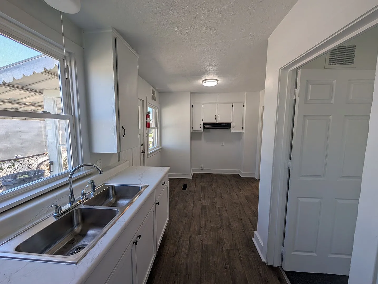 Completely Renovated 3-Bedroom, 1-Bathroom Home $1,250/Month - Accepting Section 8 — Photo 2