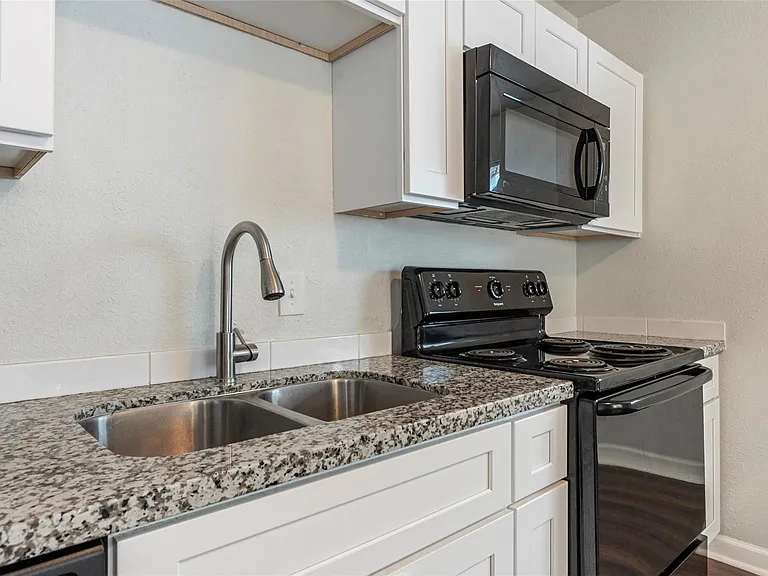 2801 Virginia St #A — Photo 8