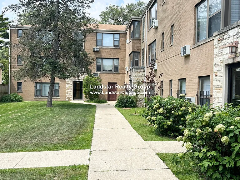 7320.5 N Ridge Blvd #2E — Photo 15