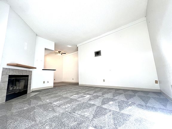 3rd image of 3919 Mississippi St APT 3
