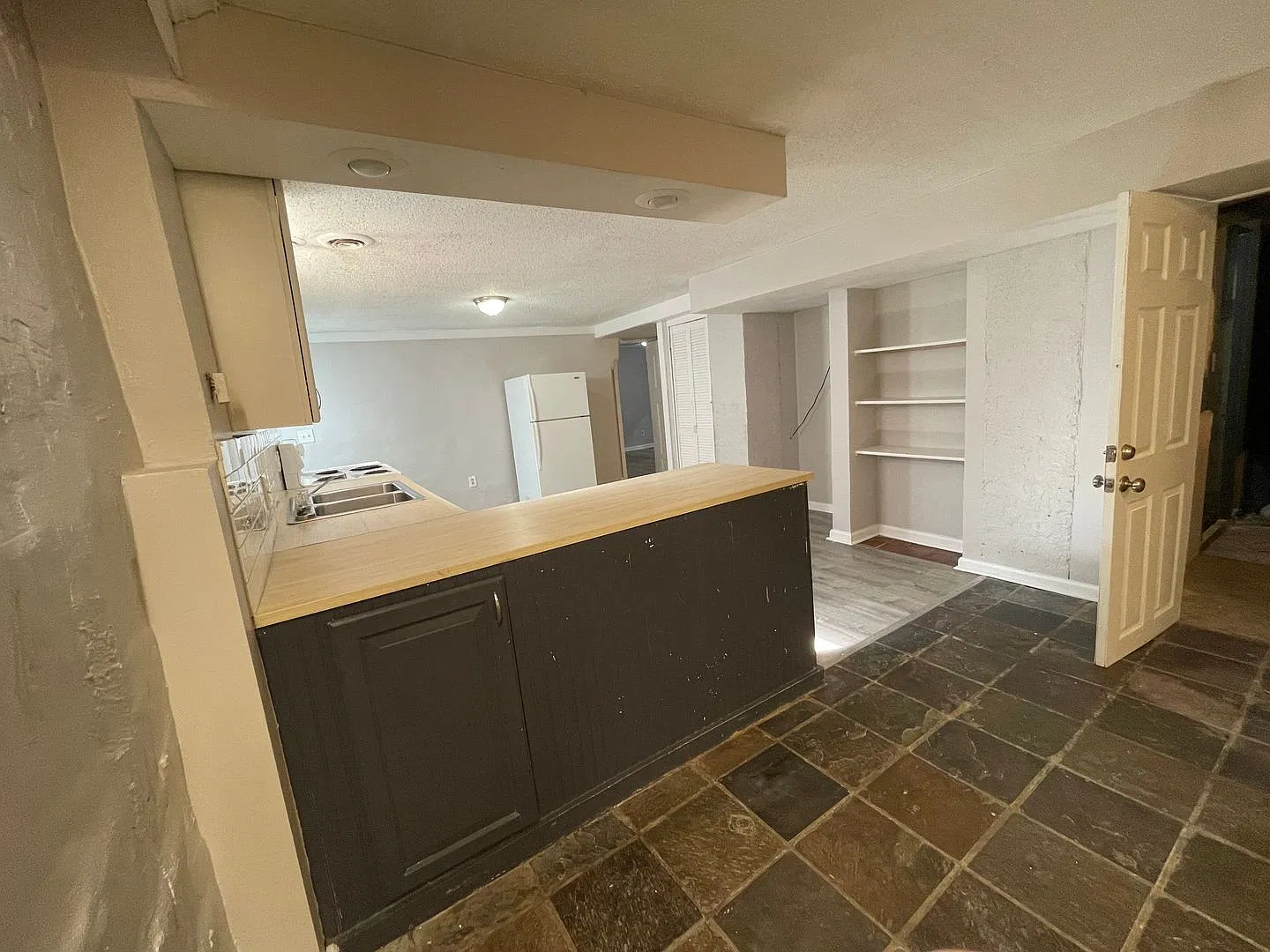 3830 Warwick Blvd. Basement — Photo 2