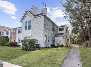 501 Ginger Dr, Mount Laurel, NJ 08054