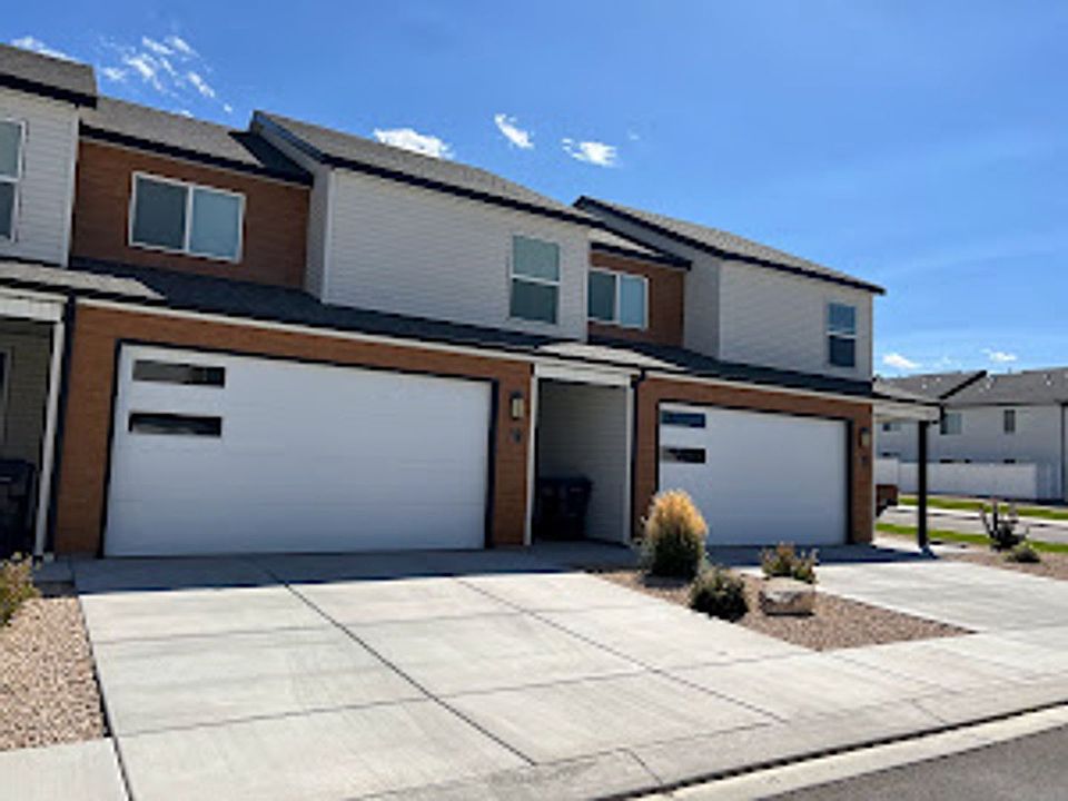 1st image of 2086 N 325 W #18