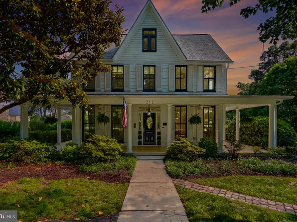 212 W Seminary Ave, Lutherville, MD 21093