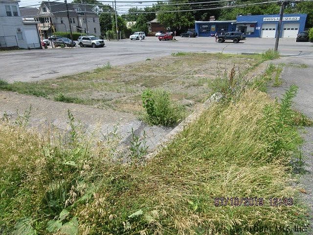 1st image of 1912 Van Vranken Ave