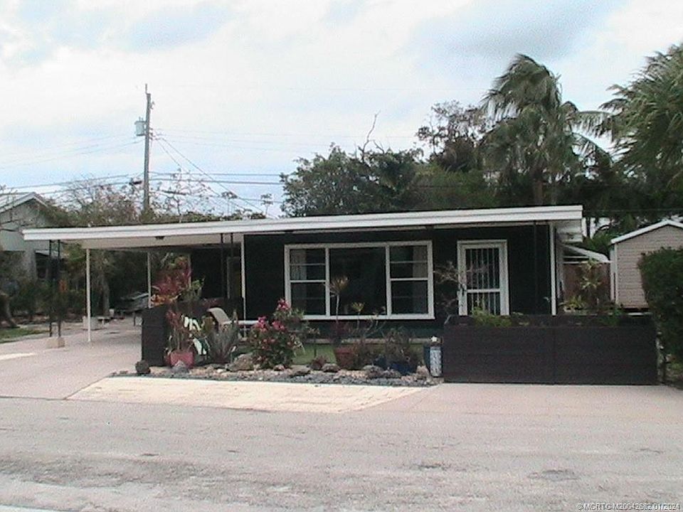 1st image of 1881 Kathy Ln