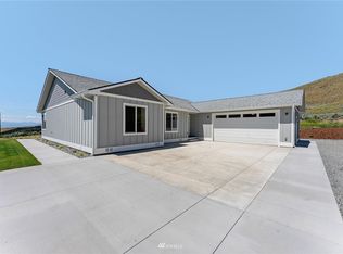 9 Buyas Dr, Orondo, WA 98843