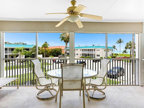 4th image of 827 E Gulf Dr Unit K6