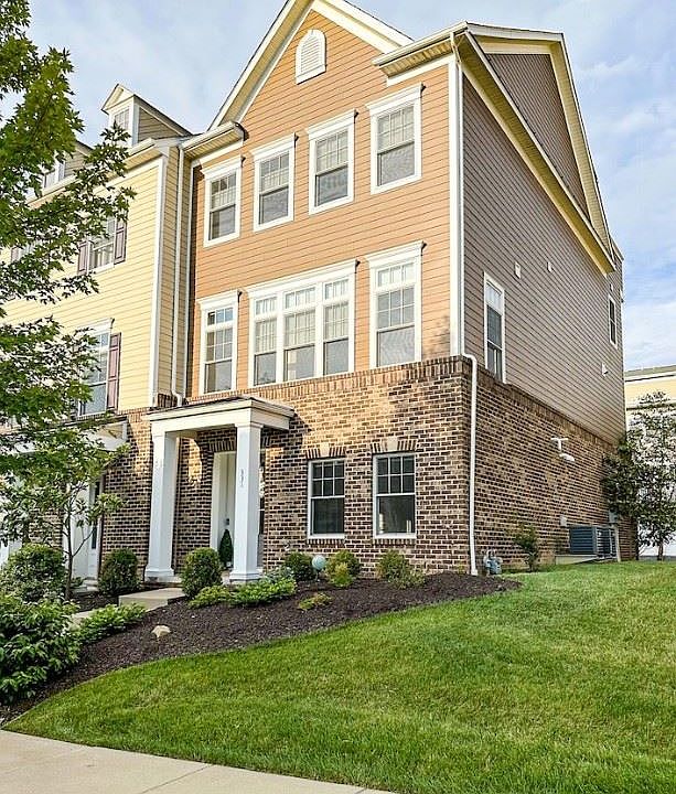 1st image of 331 Osona Ln