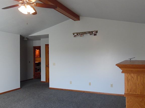 4th image of 605 Greenwood Trl