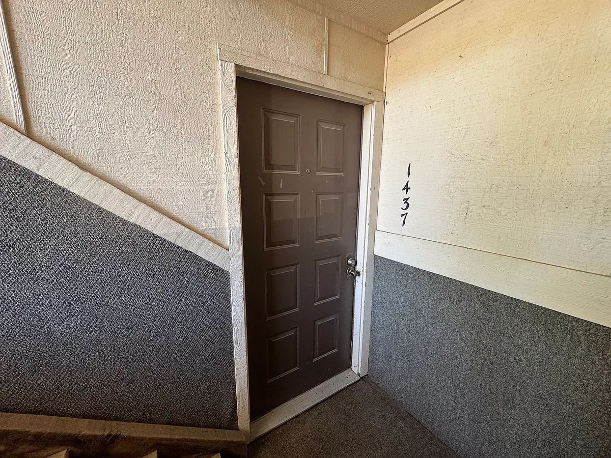 Building Photo - 1437 Westbrooke St
