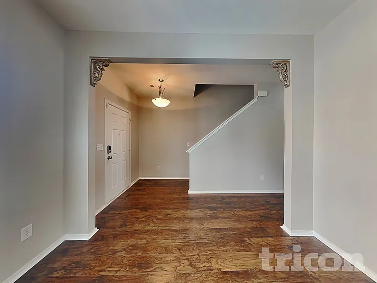 9434 Darwick St — Photo 3