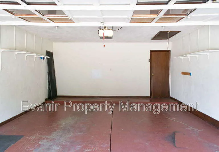 3160 Honeysuckle Dr — Photo 29