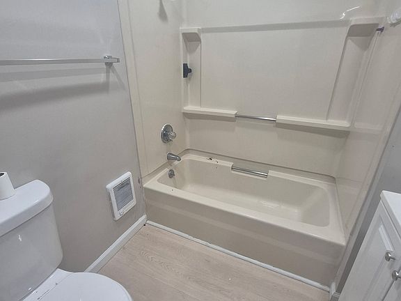 5th image of 120 N Main St #5