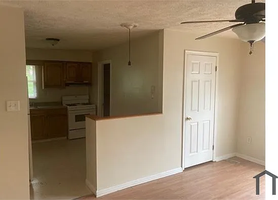 382 Keever Ave — Photo 10