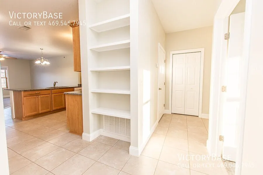 Building Photo - Creekside Apartments