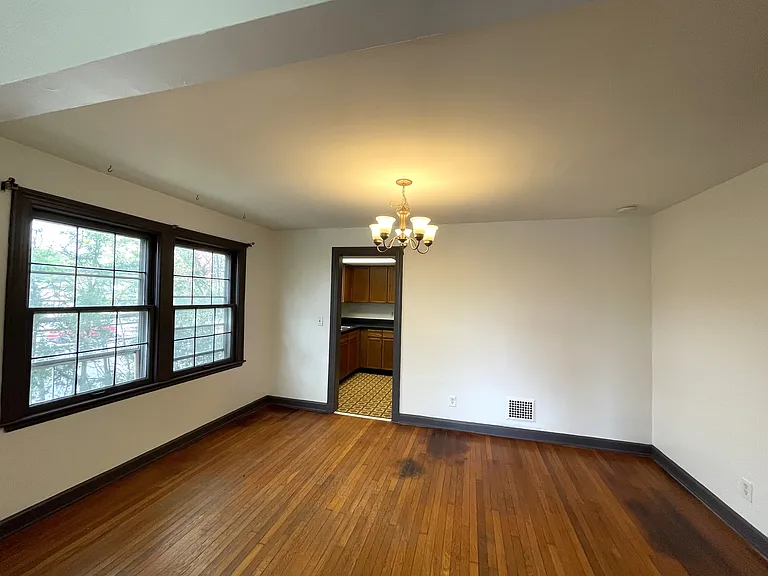 675 Eastmoor Blvd #2 — Photo 3