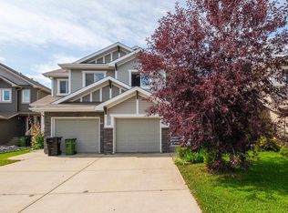 612 175a St SW, Edmonton, AB T6W 2G5