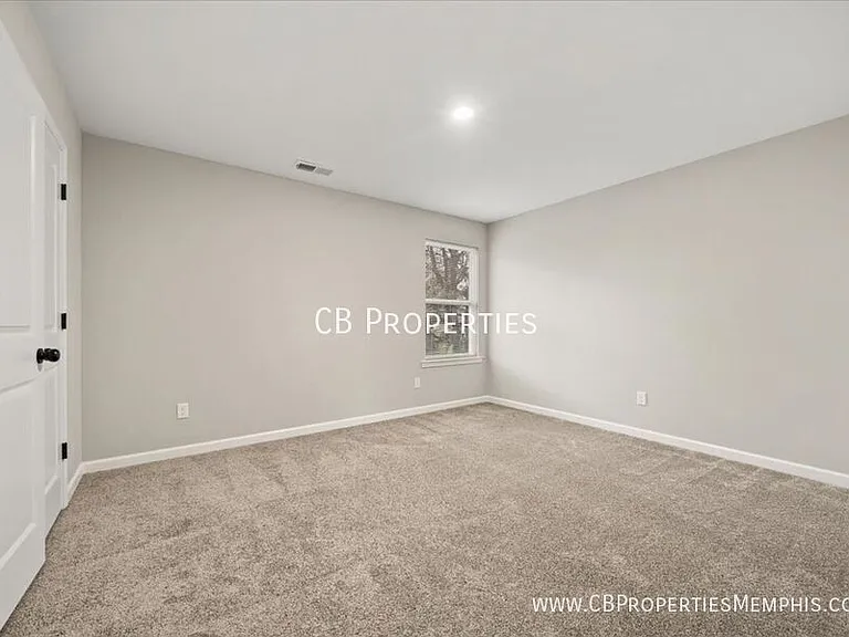 2845 Yale Ave — Photo 7