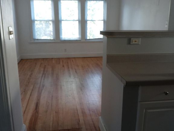 3rd image of 444 Channing St #2