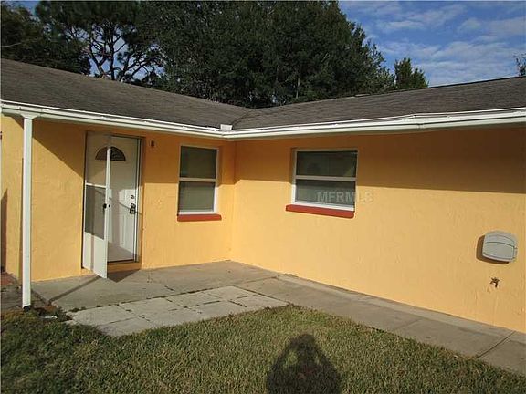 2nd image of 2821 Oaklawn Ave APT B