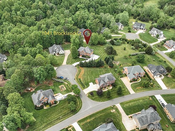3rd image of 1041 Brockland Ct