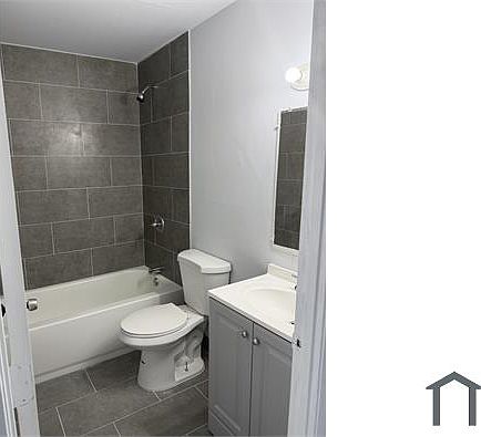 3rd image of 5865 Aurora Ct
