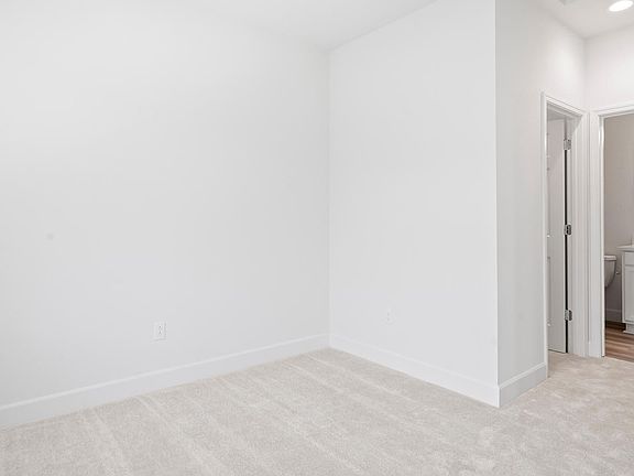5th image of 3009 1/2 Ellis Town Dr