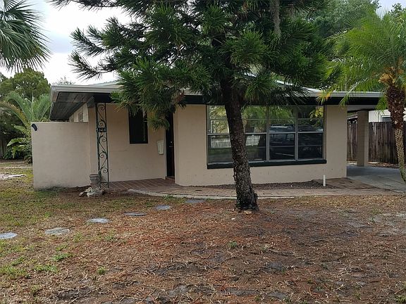 2nd image of 2323 Depauw Ave