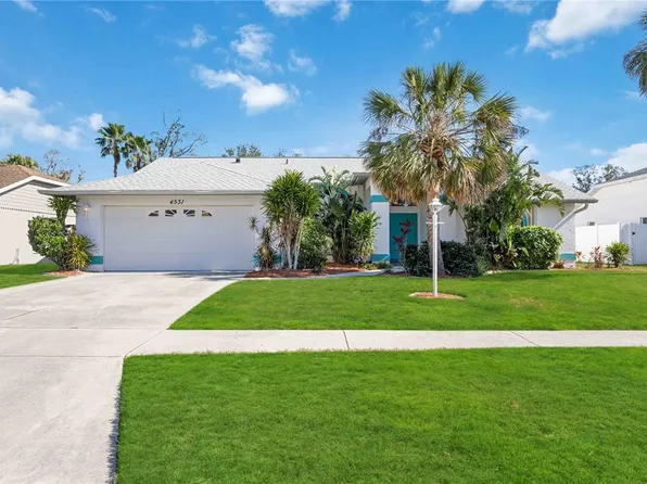 4531 Topaz Ct, Sarasota, FL 34233