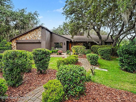 2nd image of 4870 Citrus Oak Ln