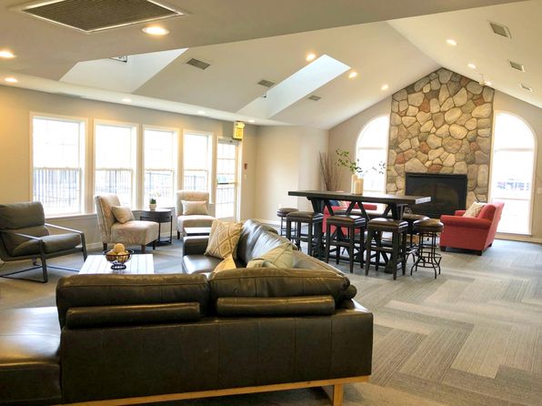 16000 Silver Pkwy #3-203