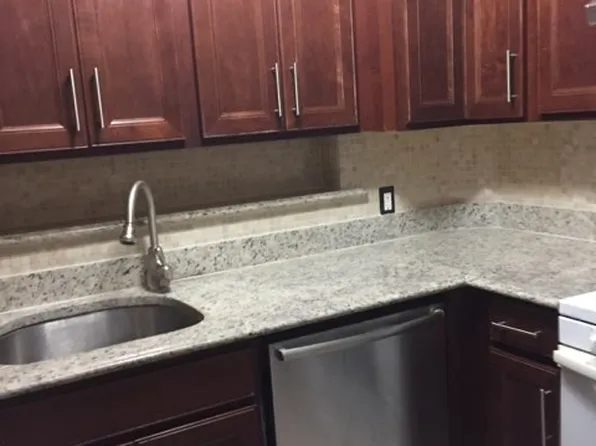 (undisclosed Address), Fresh Meadows, NY 11365