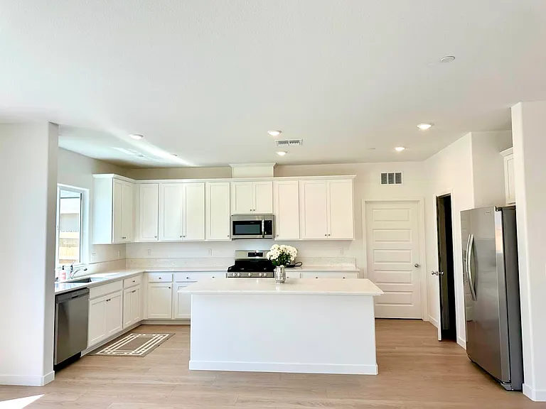 10927 Coral Reef Ln — Photo 10