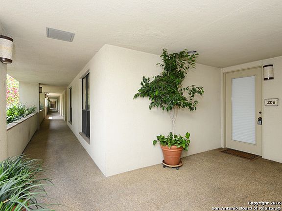 2nd image of 1022 Navarro St #206
