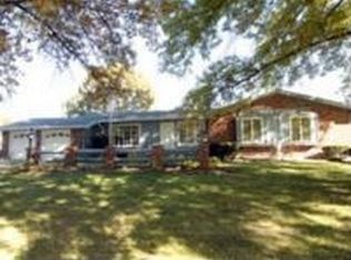 8910 W 104th Ter, Overland Park, KS 66212