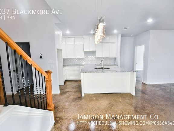 5th image of 5037 Blackmore Ave